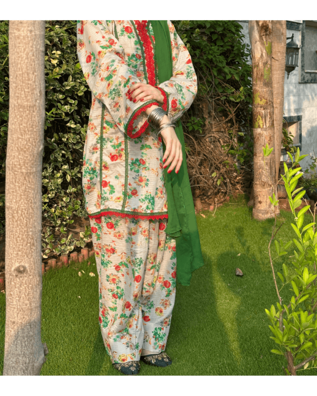 Gulshan 3 Piece Suit Libaas e Laila